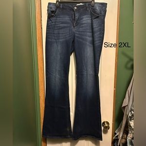 Size 2xl Kancan jeans excellent condition